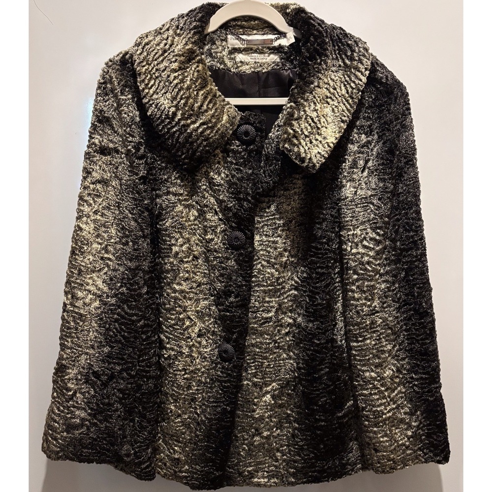 Perry Ellis Faux Fur Ladies‎ Size Large 40" X 30" Cloth Covered Buttons